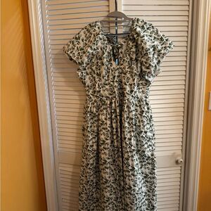 Crown Green Leaf Print Maxi Dress